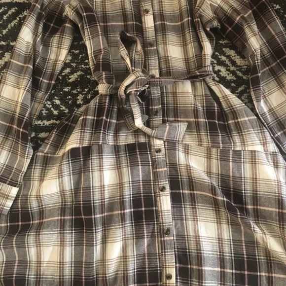 Dress - Picture 4 of 6